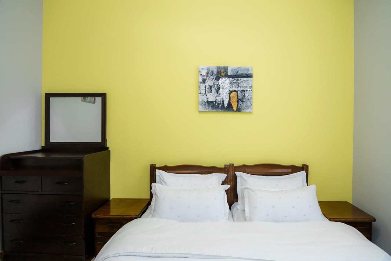 Big Family Guest House Tbilisi Buitenkant foto