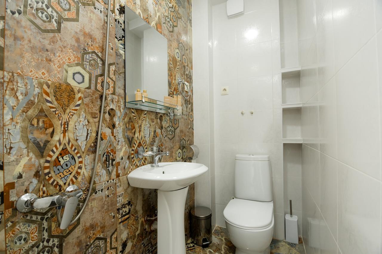 Big Family Guest House Tbilisi Buitenkant foto